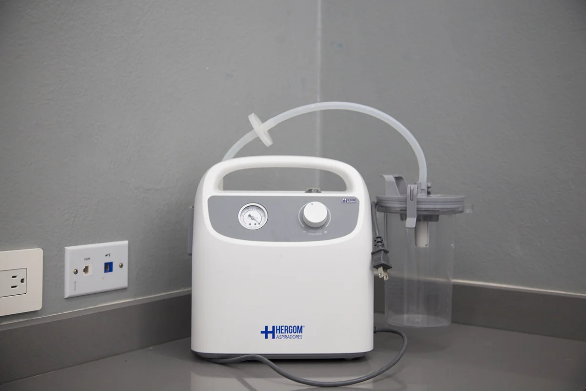 equipamiento-veterinario-Succionador-Electrocirugia-cap